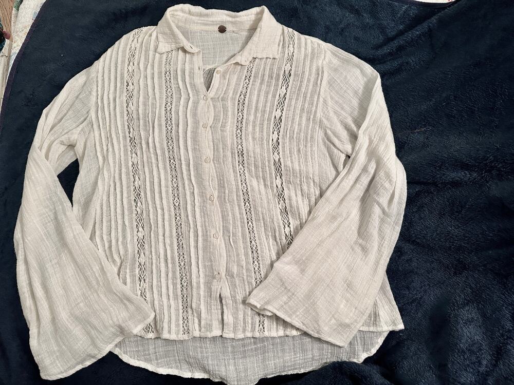 FP ONE FREE PEOPLE MILA GAUZE CROCHET BELLSLEEVE BLOUSE MADE IN INDIA L